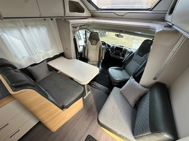 Adria Matrix Axess 650 SL 5-PERSOONS foto: 9
