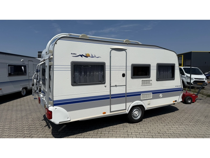 Hobby De luxe Easy 450 UF dwars bed rondzit toilet  foto: 11