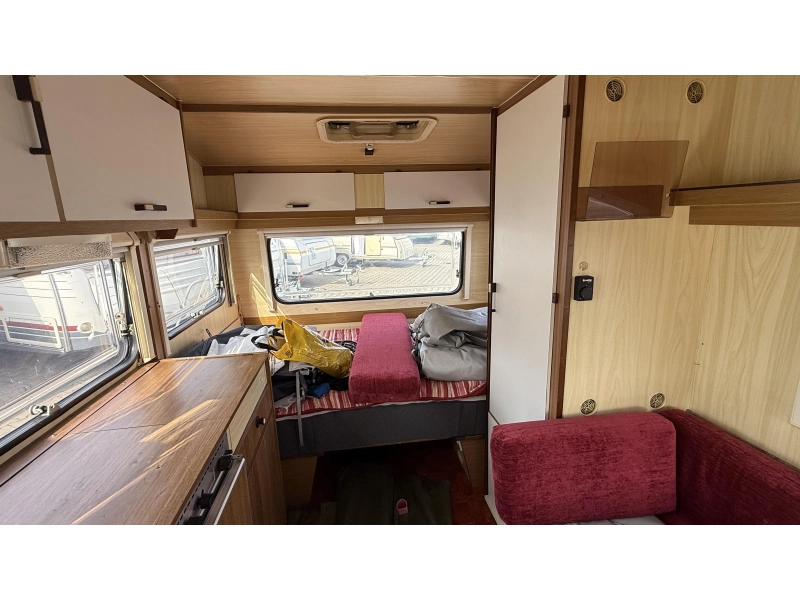 Roller One 380 treinzit vast bed toilet  foto: 1
