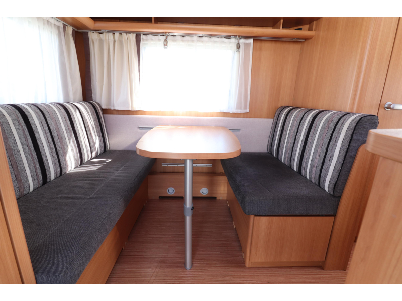 Knaus Sport 420 QD Special/ Mover/ Voortent  foto: 8
