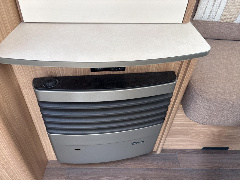 Bürstner Premio Life 480 TL Mover/Voortent/Fietsdr.  foto: 5