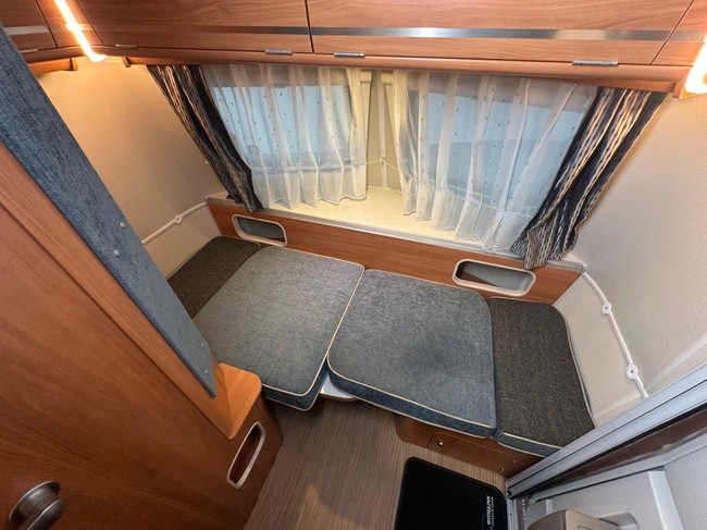 Eriba Touring Triton 430 GT Silver foto: 6