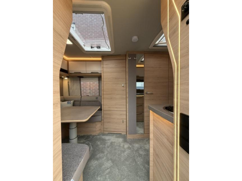 Knaus Sudwind 60 Years 500 EU Incl. Mover en Luifel  foto: 11
