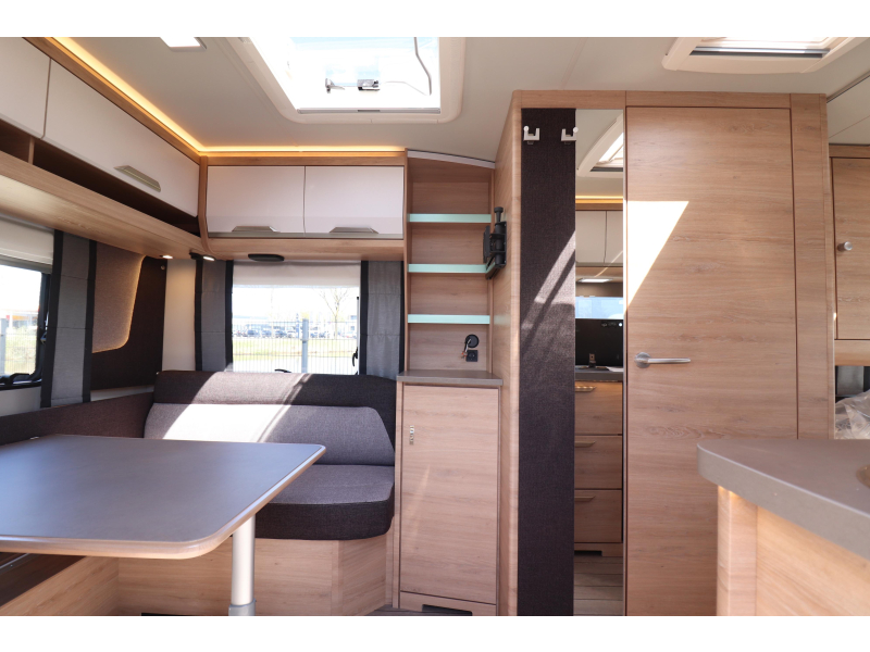 Knaus Sudwind Black Selection 460 EU Gas Campovolo 231  foto: 5