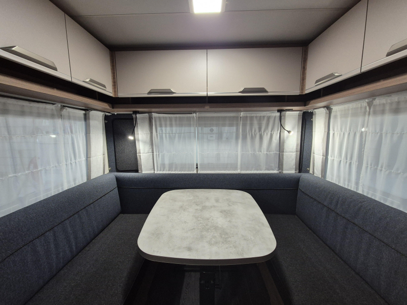 Knaus Sport 460 EU enkele bedden!  foto: 8