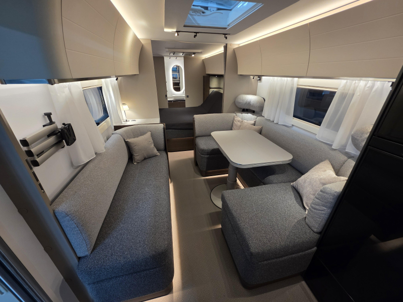 Adria Alpina 663 HT  foto: 6