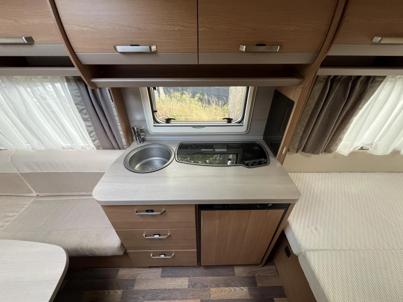 Knaus Sport 450 FU Mover, Fiamma Zakluifel,  foto: 7