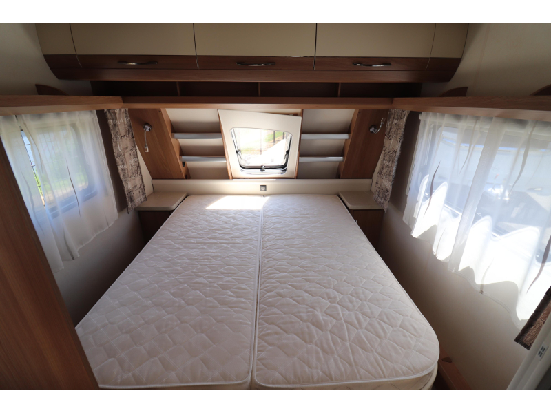 Hobby De Luxe 460 SFF Luifel/ Mover/ Airco VOL  foto: 9