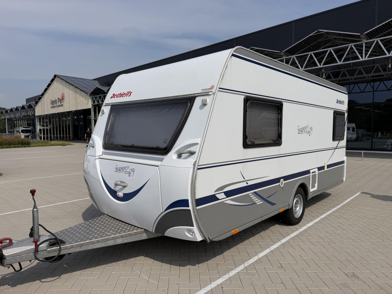 Dethleffs Summer Edition 460 V enkele bedden 