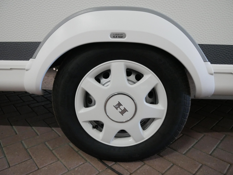 Hobby De Luxe 400 SFE Model 2027  foto: 18