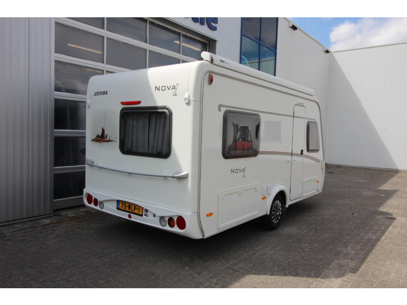 Eriba Nova Light 465 Mover, Fietsenrek, Luifel 