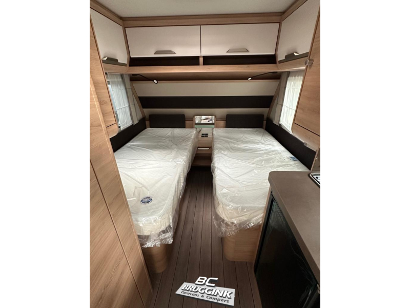 Knaus Sudwind 60 Years 460 EU ENKEL BED VLOERVERWARMING  foto: 9