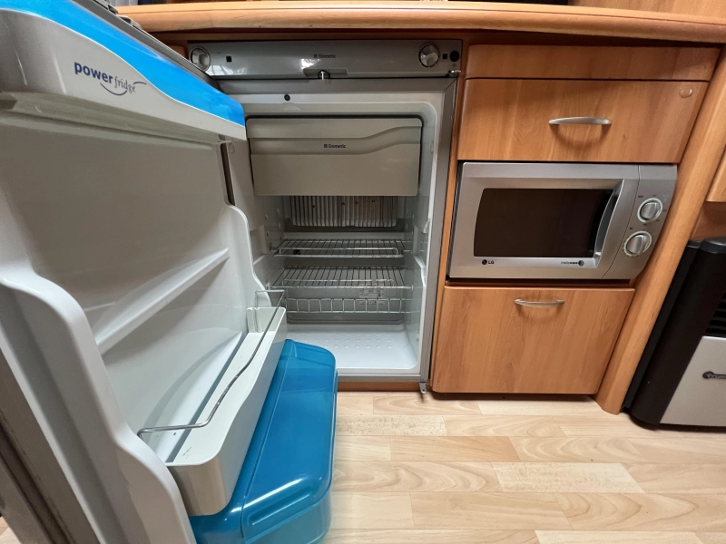 Hobby De luxe Easy 540 UL enkele Bedden Mover Airco  foto: 8