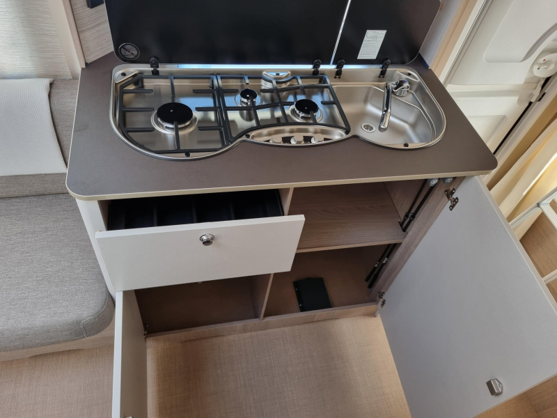 Bürstner Premio Life 490 TK - Gratis mover -  foto: 15