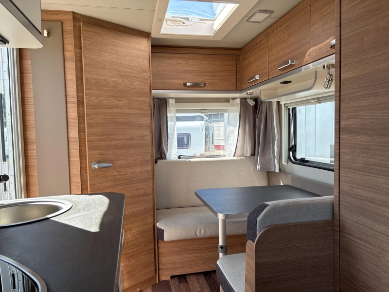 Weinsberg CaraOne Edition HOT 390 QD Mover  foto: 5