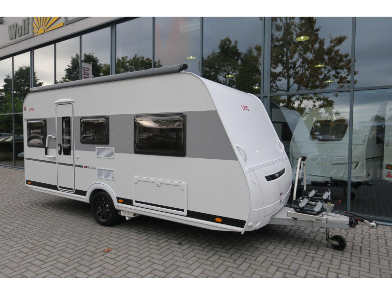 LMC Style 460 E MOVER+CASSETTEL.+FIETSEND 