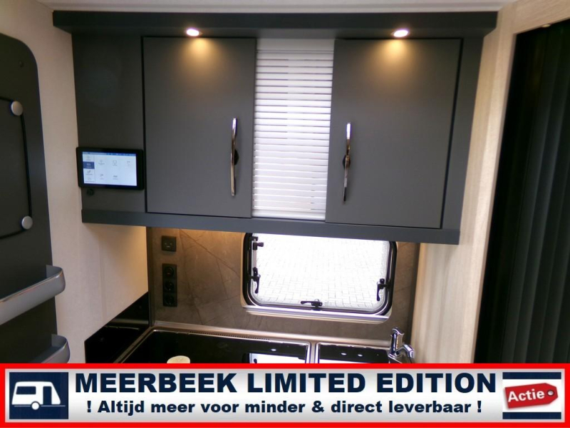 Hobby De Luxe 460 SFF 2027 NIEUWSTE MODEL !  foto: 6