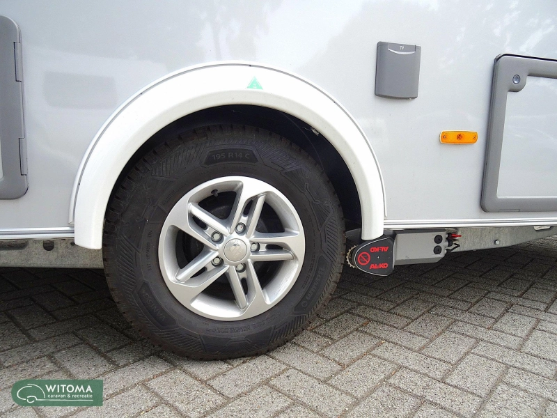 Eriba Nova Light 470 super compleet uitgevoerd  foto: 21