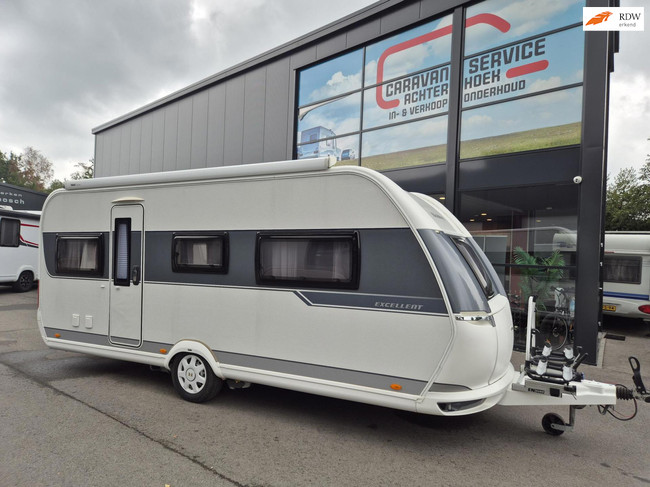 Hobby 540 UFF Nw staat. Queens bed, mover + Thule luifel foto: 0