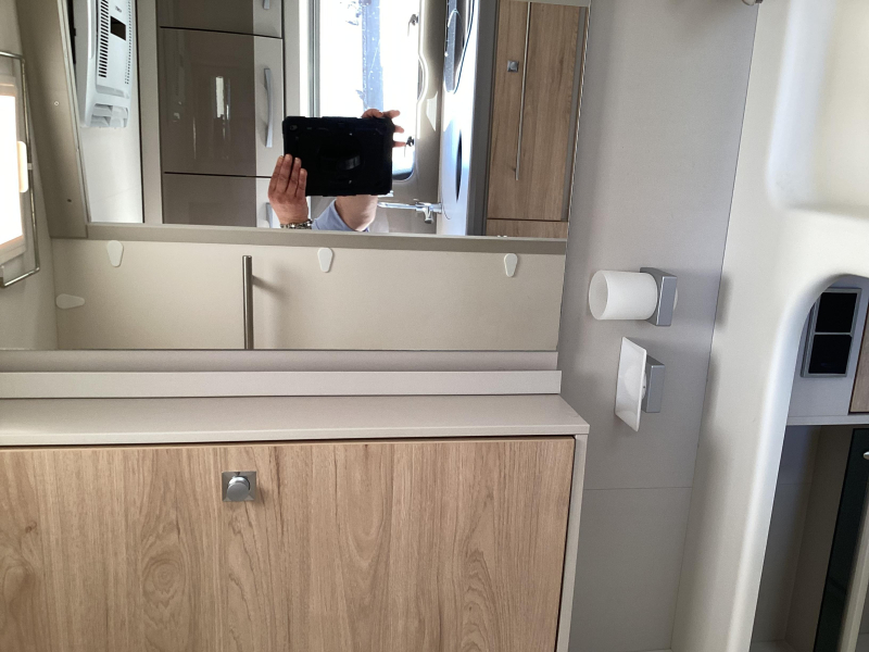 Dethleffs Nomad 530 DR Airco/ luifel  foto: 12