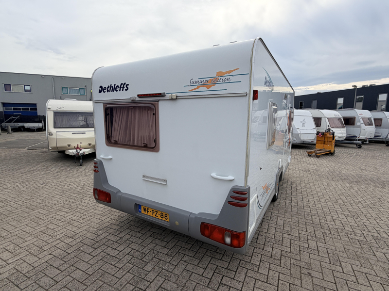 Dethleffs Summer Edition 450 Mover, Fransbed tent  foto: 15