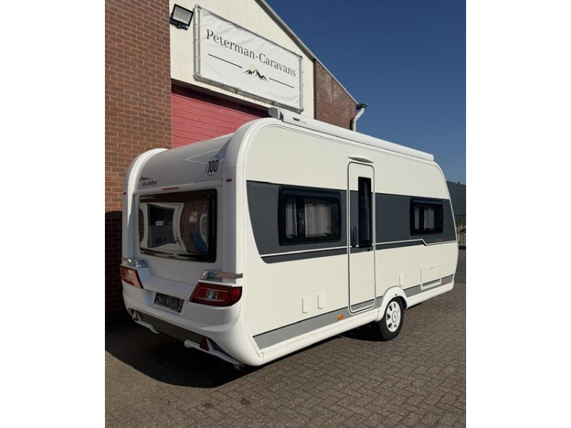 Hobby De Luxe Edition 460 UFE Incl. Luifel en Mover 