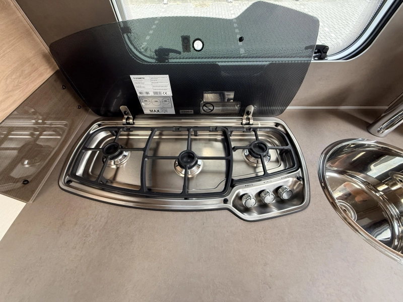 Knaus Sudwind 60 Years 460 EU Enkele bedden MoverLuifel  foto: 7
