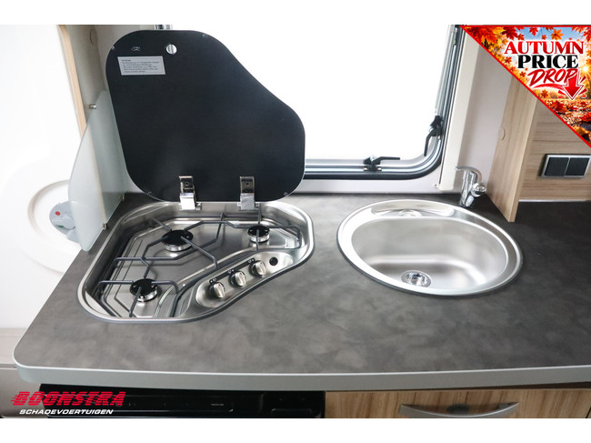 Eriba Nova Light 442 Elegance Luifel Middenkeuken Lengtebed LMV foto: 18