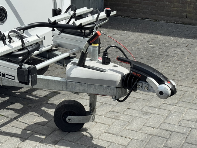 Knaus Sport 450 FU E-Power selection met fransbed **Airco/Cassetteluifel/Fietsendrager/1e eigenaar/Nieuwstaat caravan** foto: 16