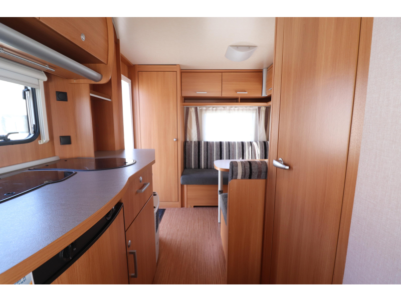 Knaus Sport 420 QD Special/ Mover/ Voortent  foto: 14