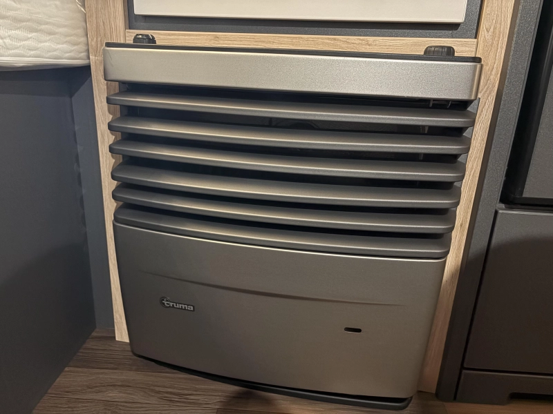 Knaus Sport Platinum 500 QDK stapelbed / dwarsbed  foto: 18