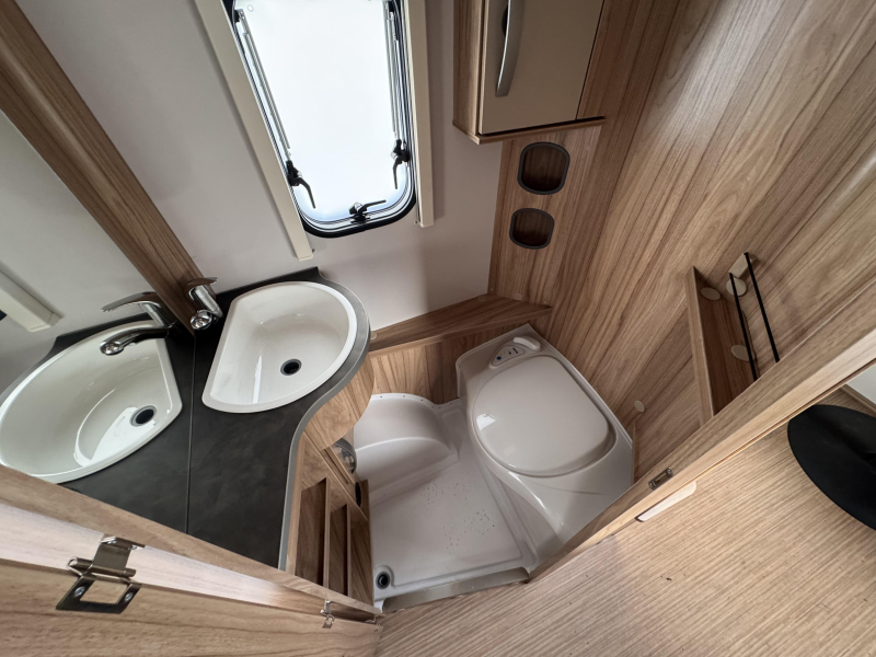 Eriba Nova Light 470 voordeel  foto: 13