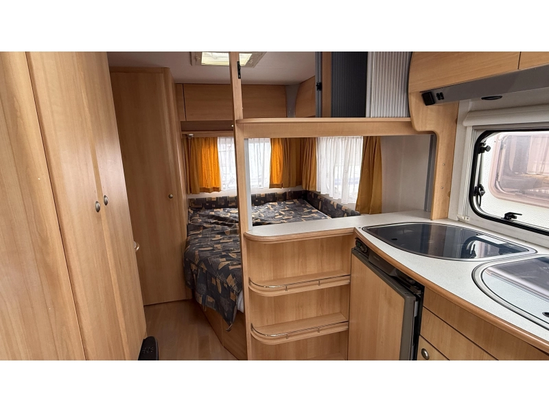 Home-Car Racer Spirit 45 frans bed rondzit toilet  foto: 1