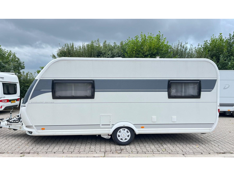 Hobby Excellent Edition 495 UL Lengtebedden/mover/luifel 