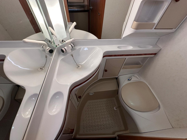 Hobby De Luxe 440 SF foto: 8