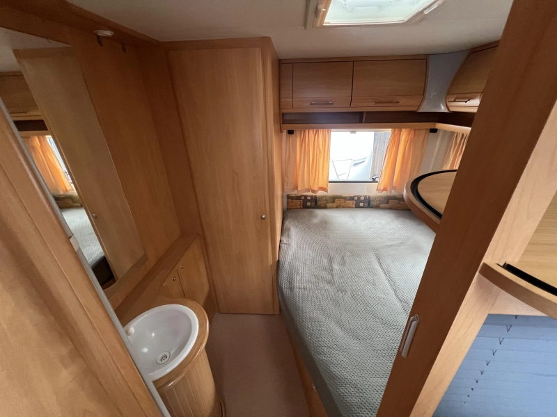 Chateau Cantara 450 CT Voortent, Fransbed  foto: 6