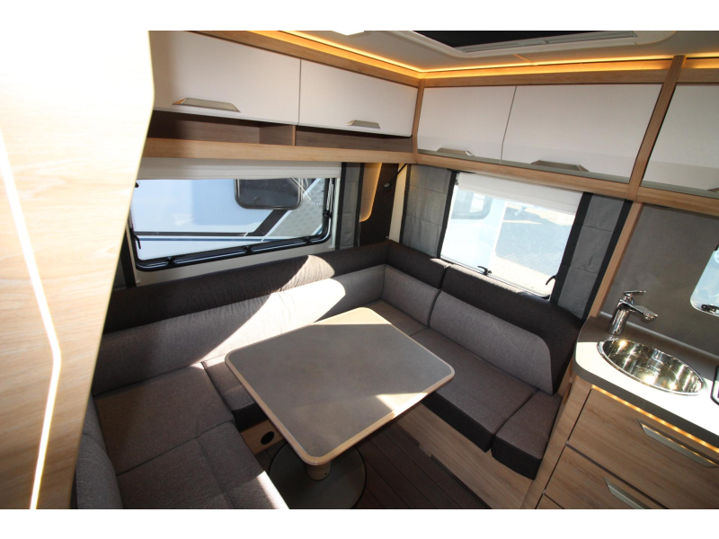 Knaus Sudwind Black Selection 450 FU Modeljaar 2027  foto: 7