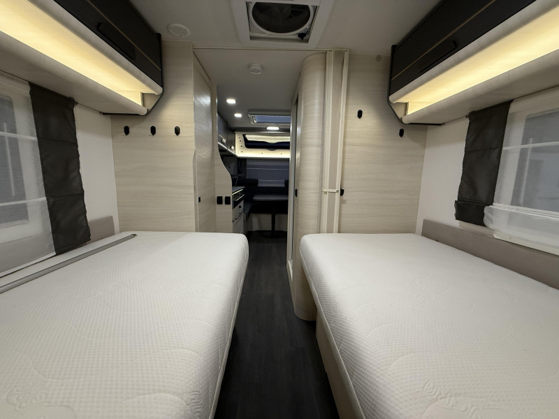 Caravelair Exclusive Line 542 BOMVOL MET OPTIES 
