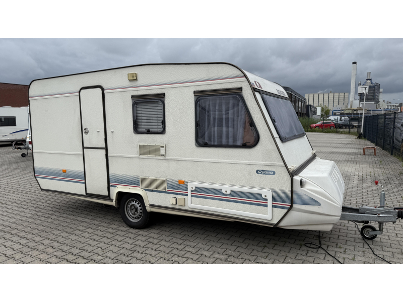 Adria Optima 425 TK vast bed zit toiletruimte  foto: 0