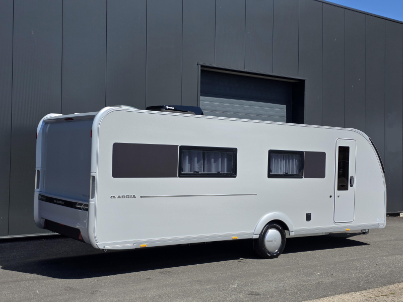 Adria Alpina 663 HT  foto: 2