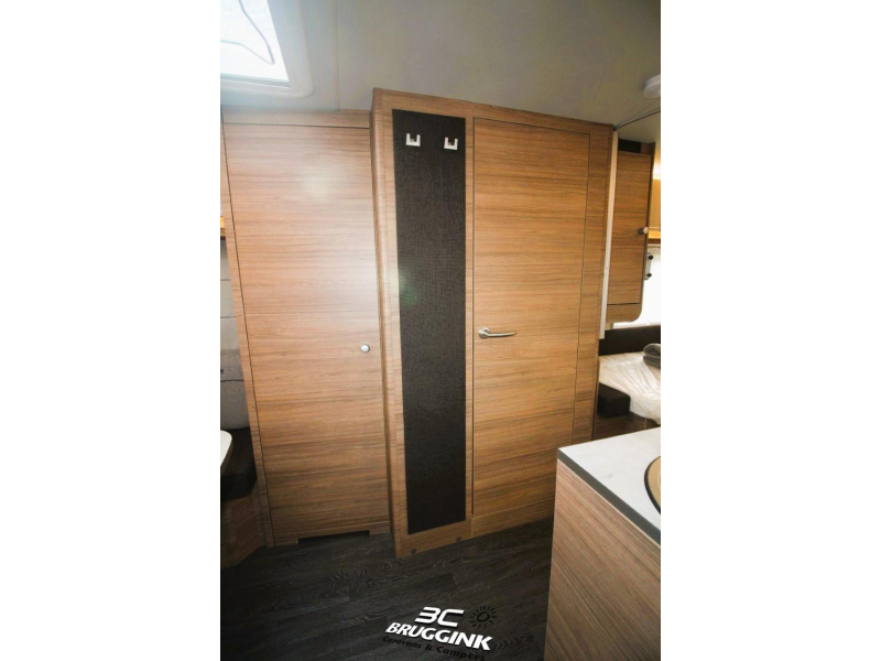 Knaus Sport E-Power Selection 500 EU ENKEL BED VLOERVERWARMIN  foto: 10