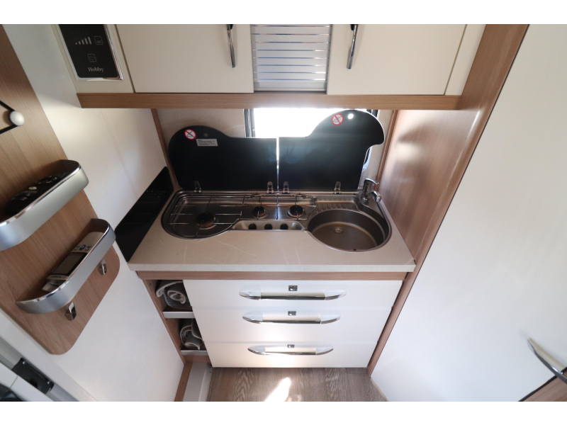 Hobby De Luxe 460 SFF Luifel/ Mover/ Airco VOL  foto: 12