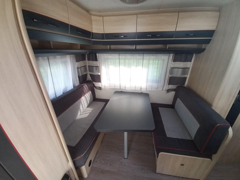 Hobby De Luxe Edition 440 SF voortent-cassette-mover  foto: 5