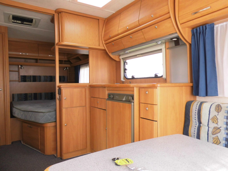 Swift Toscane 490 CF Mover, luifel  foto: 9