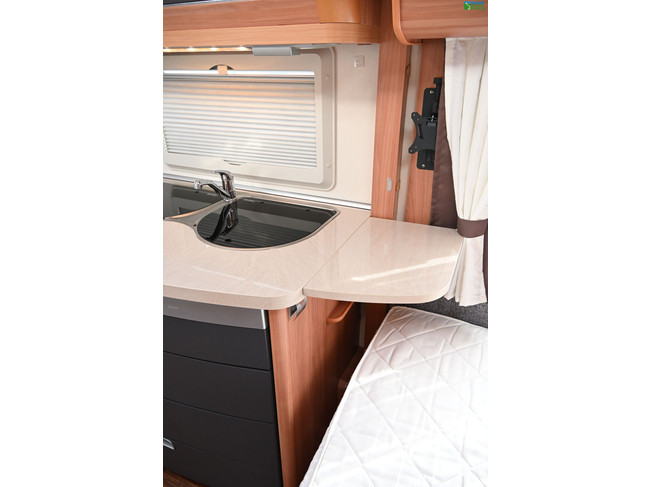 Hobby De Luxe 460UFe foto: 15