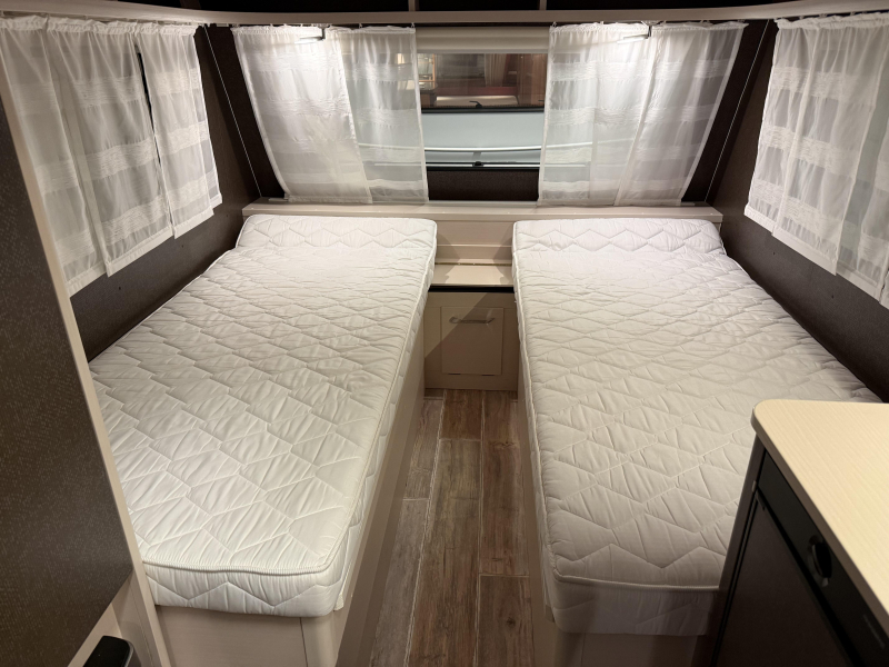 Dethleffs C'Go 475 EL 2 BEDDEN MOVER LUIFEL  foto: 20