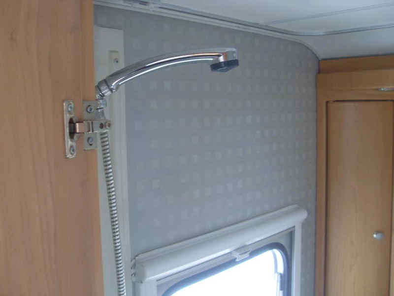 Bürstner Ventana 455 TS met Mover  foto: 8