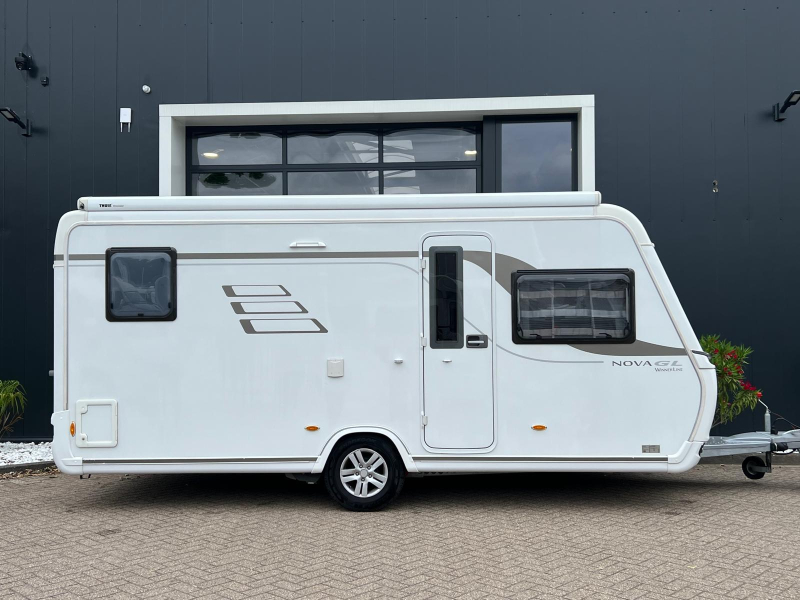 Eriba Nova Winner Edition 465 GL mover, luifel, airco 