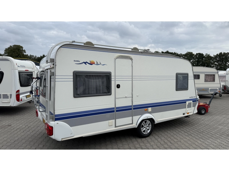 Hobby Excellent Easy 460 UFE frans bed rondzit toilet  foto: 11