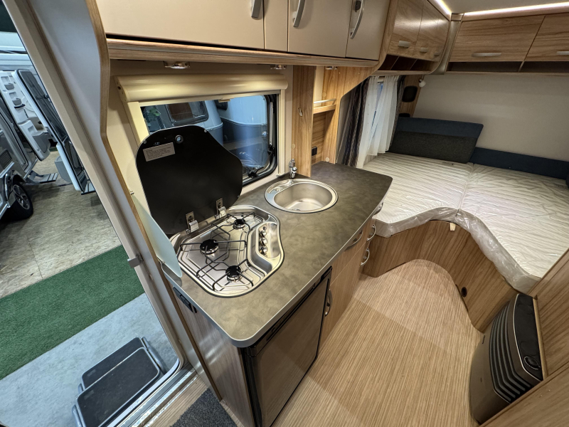 Eriba Nova Light 442 